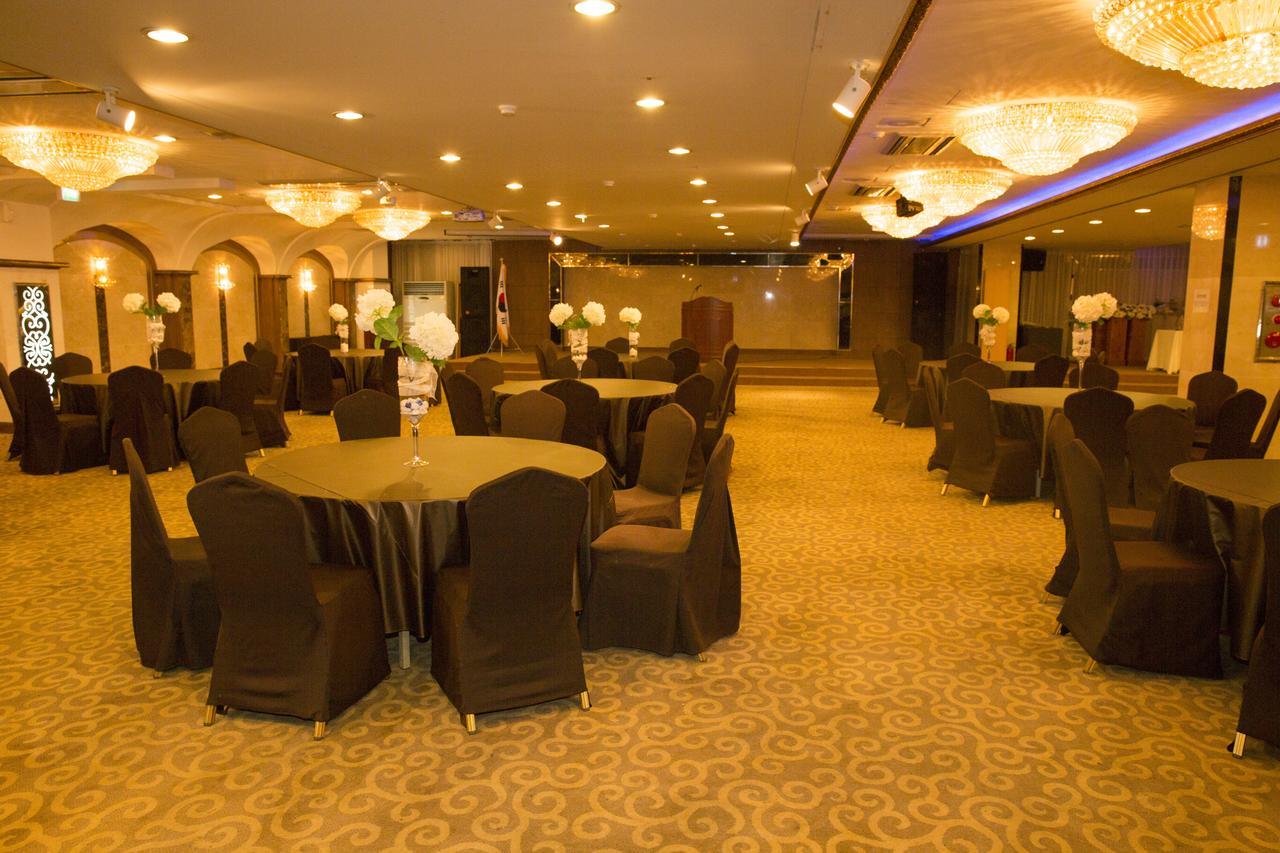 Diamond Tourist Hotel Пусан Екстериор снимка